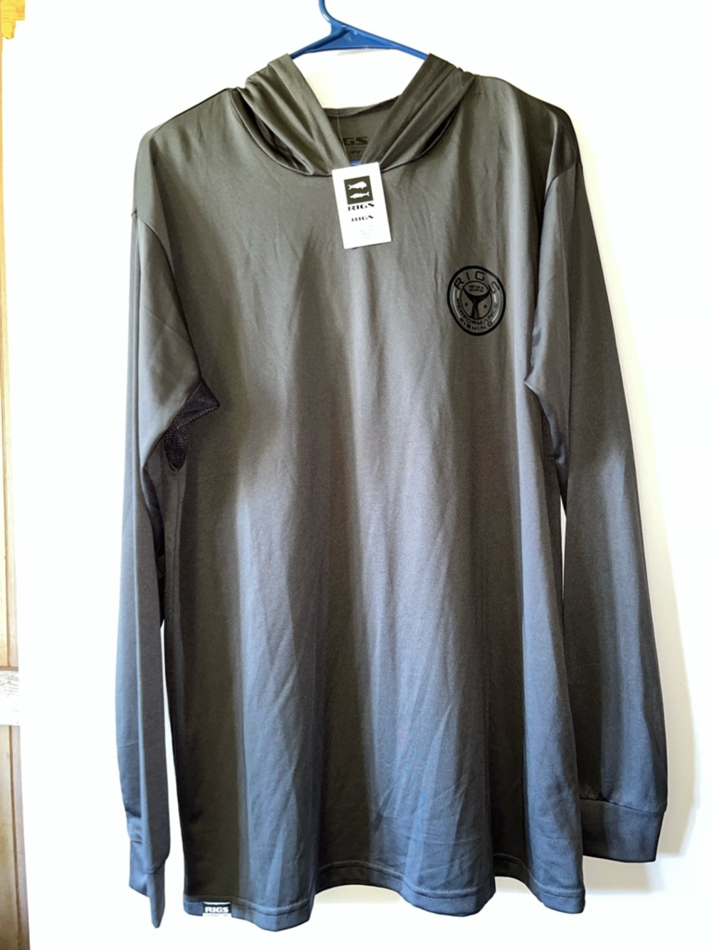 Men's Long-Sleeve Hooded Performance Tee - Charcoal Gray